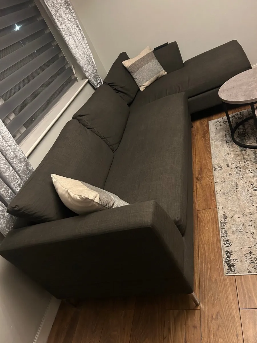 Corner Sofa with a chaise - Image 3
