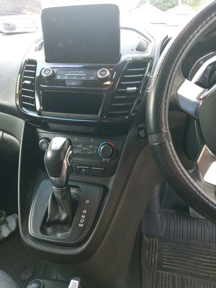 Ford transit connect - Image 4