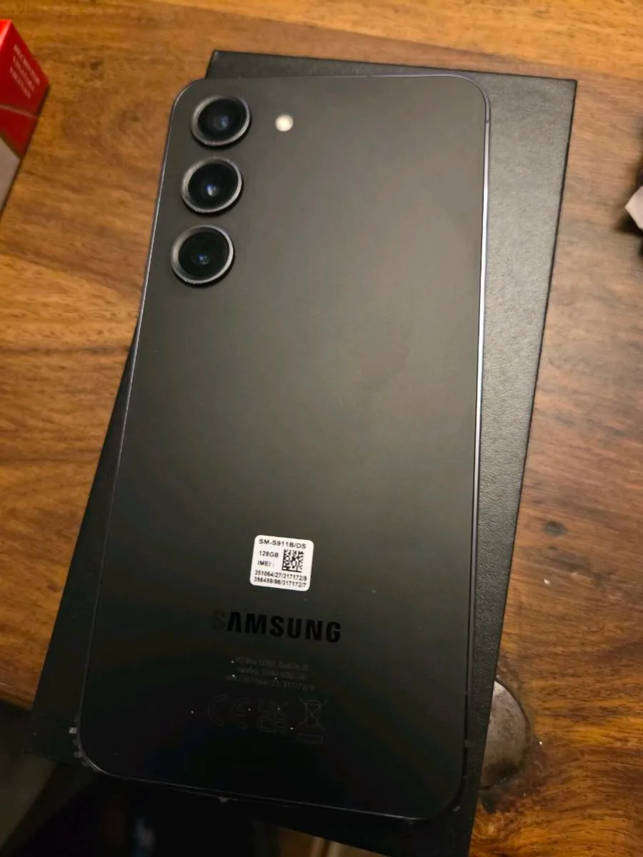 Samsung Galaxy S23 - Image 2