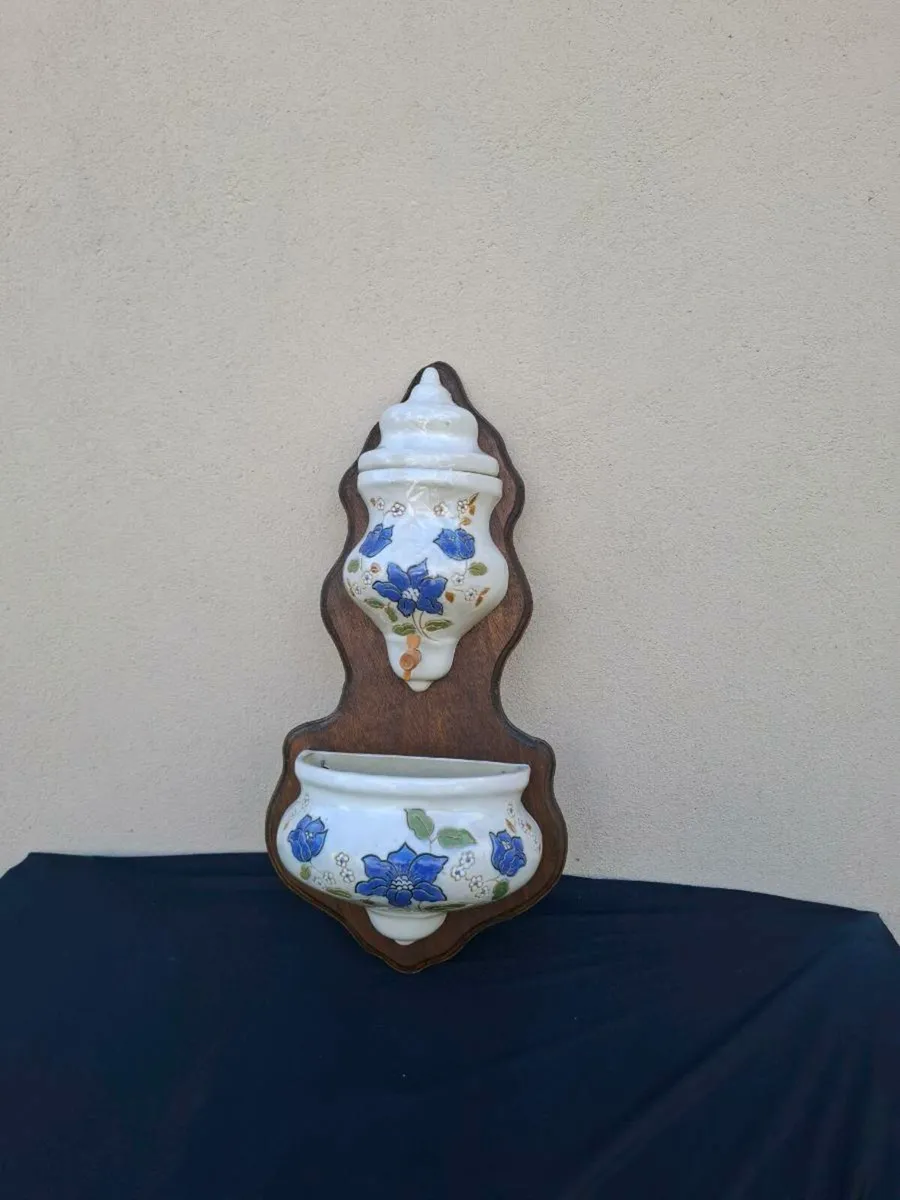 Ceramic fountain