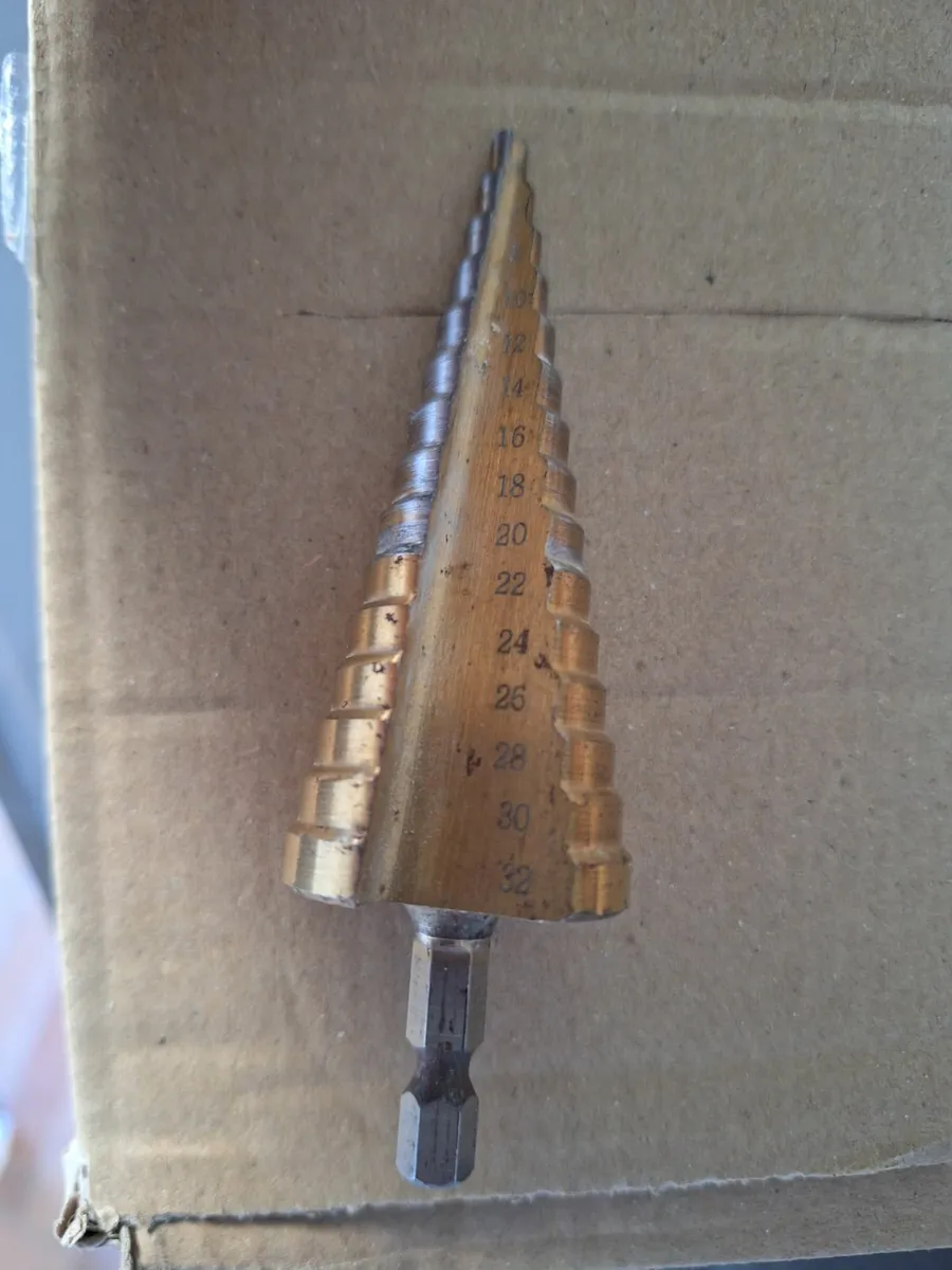 Building material/Electrical - Image 3