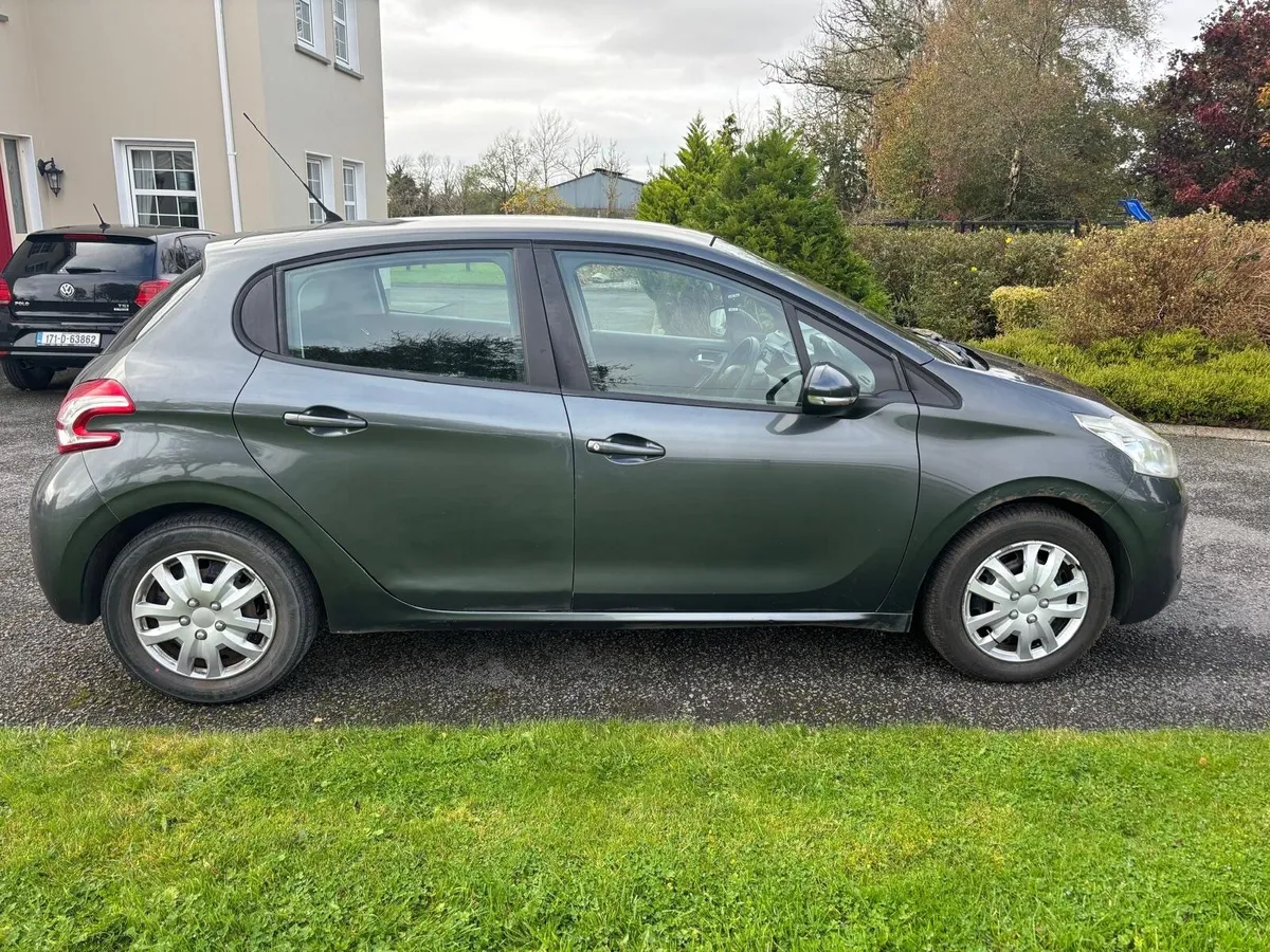 Peugeot 208 2013 - Image 3