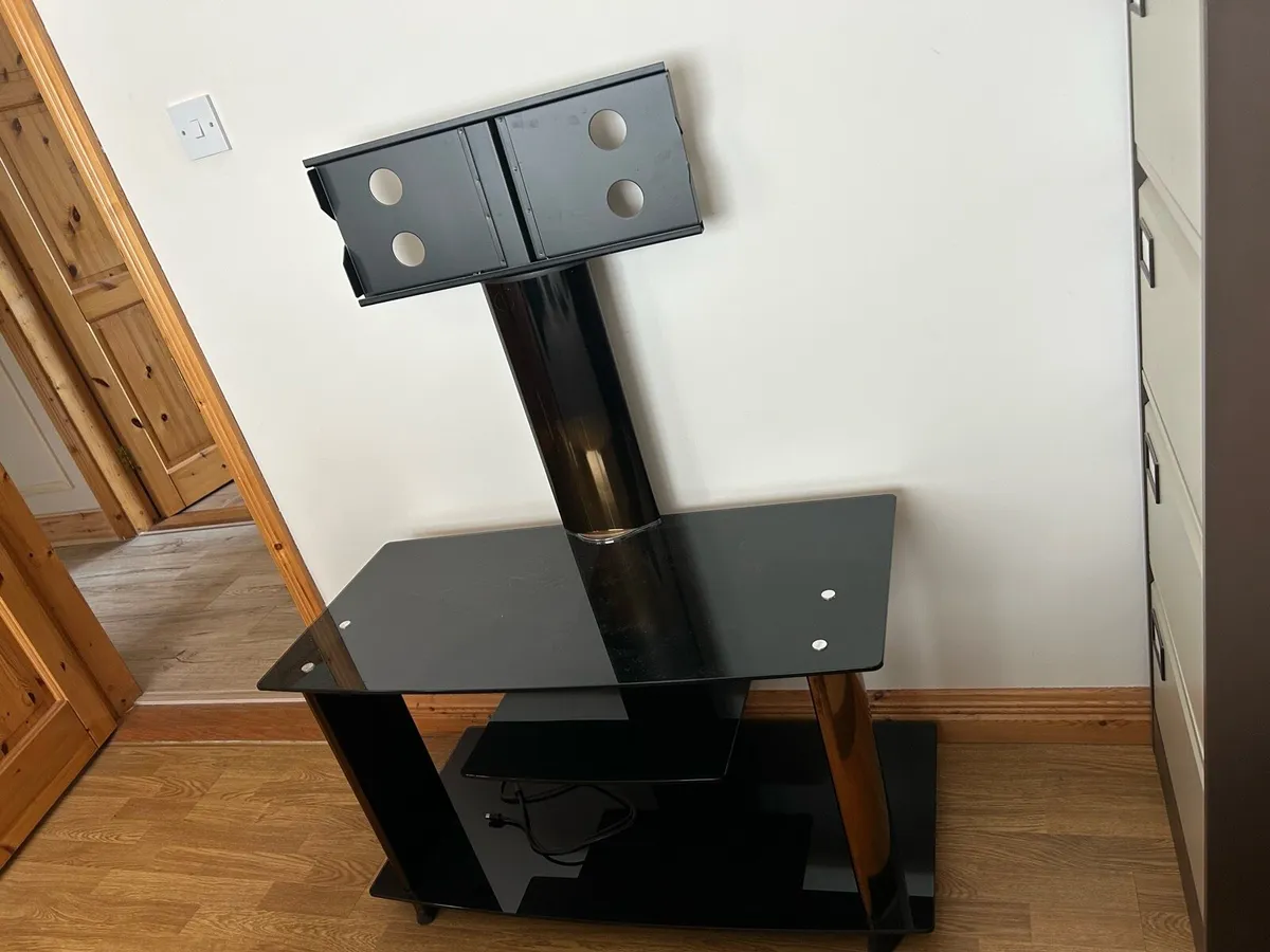 Tv stand - Image 1