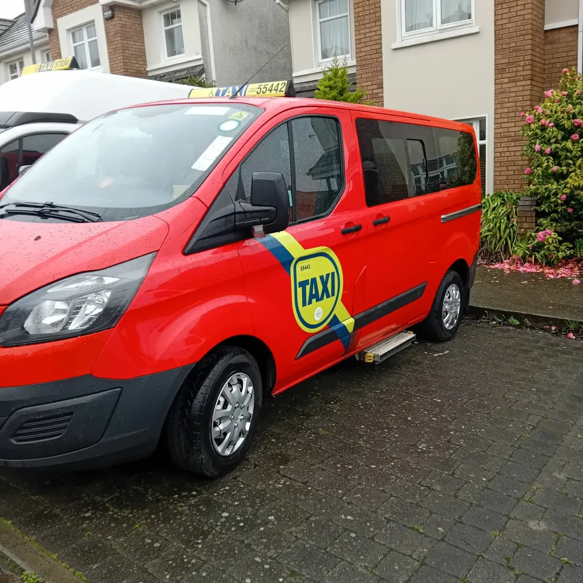 wheelchair taxi - Image 1