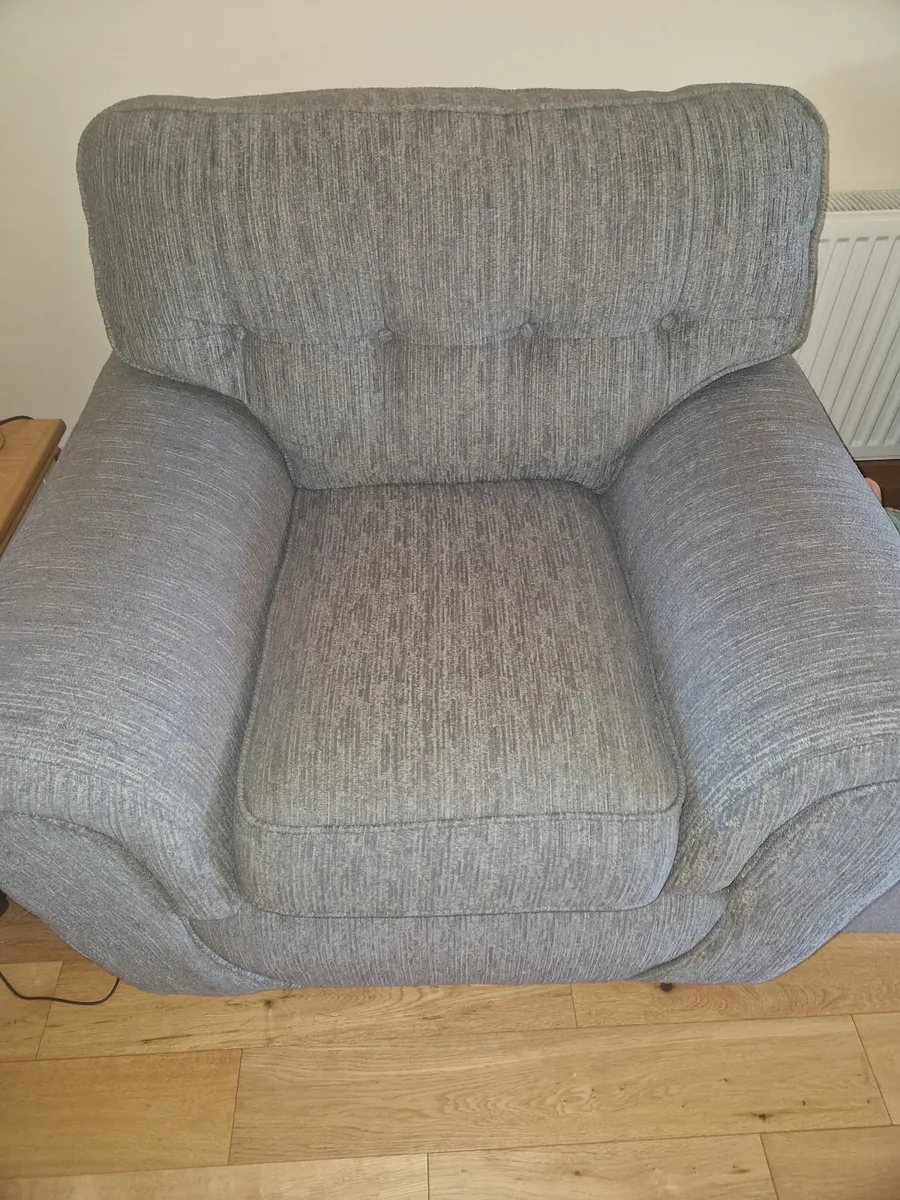 Grey 3+1+1 sofa - Image 2