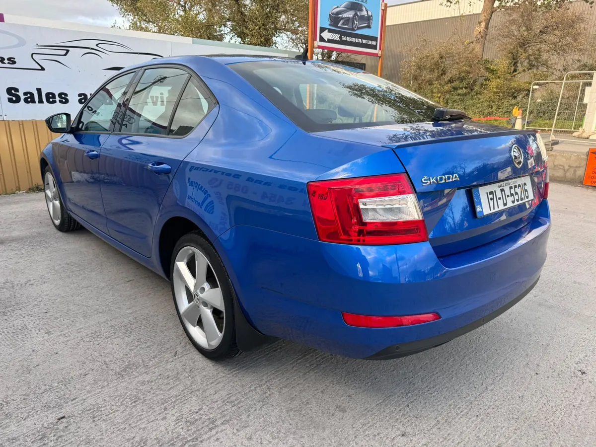 171 Skoda Octavia 1.4TSI DSG AUTO 150BHP - Image 3