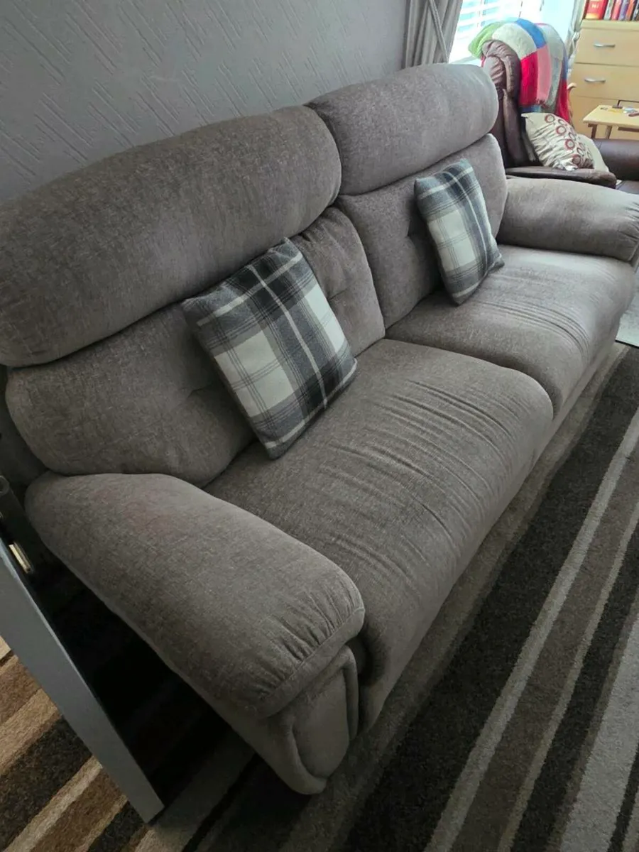 Sofa and chair - Image 2