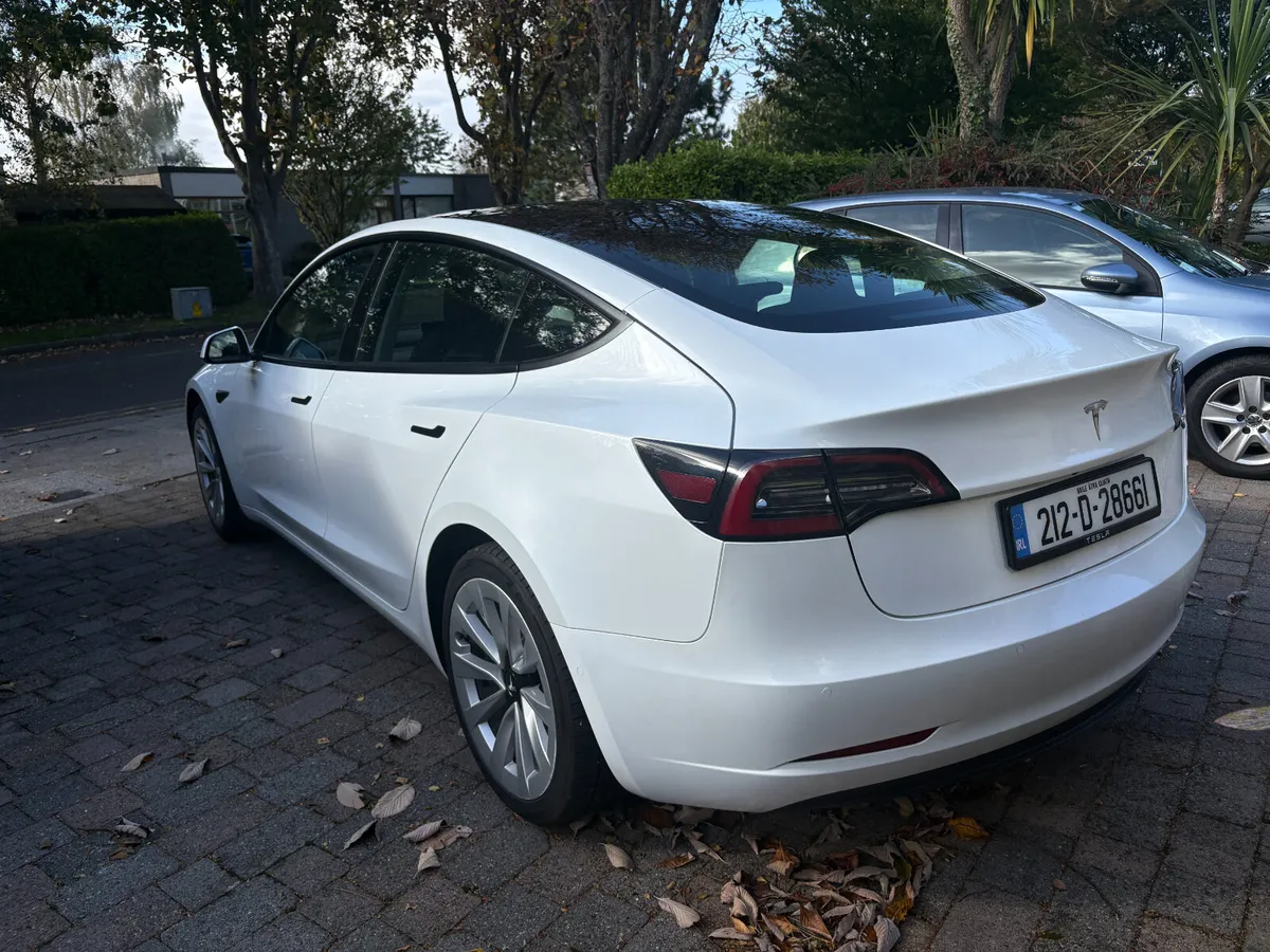 2021 Tesla Model 3 Standard Range Plus (RWD) - Image 2