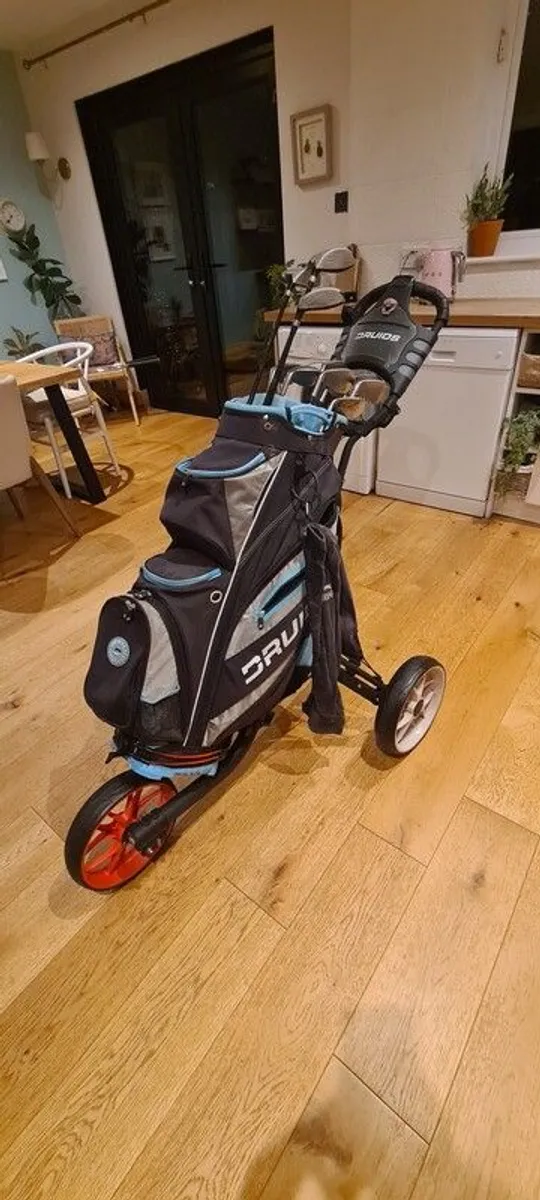 golf set + bag+ trolley. - Image 3