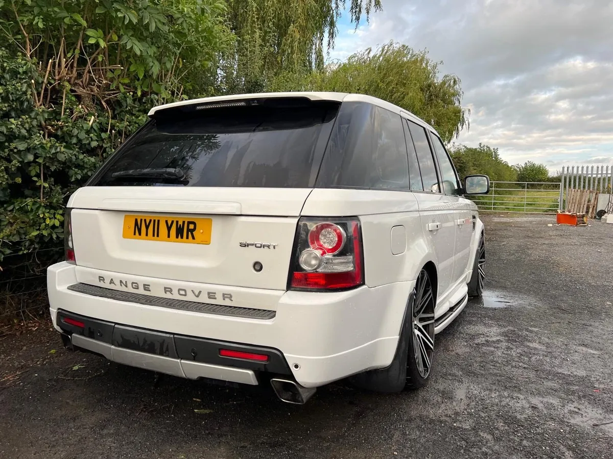 Range Rover Sport Autobiography 2011 - Image 2