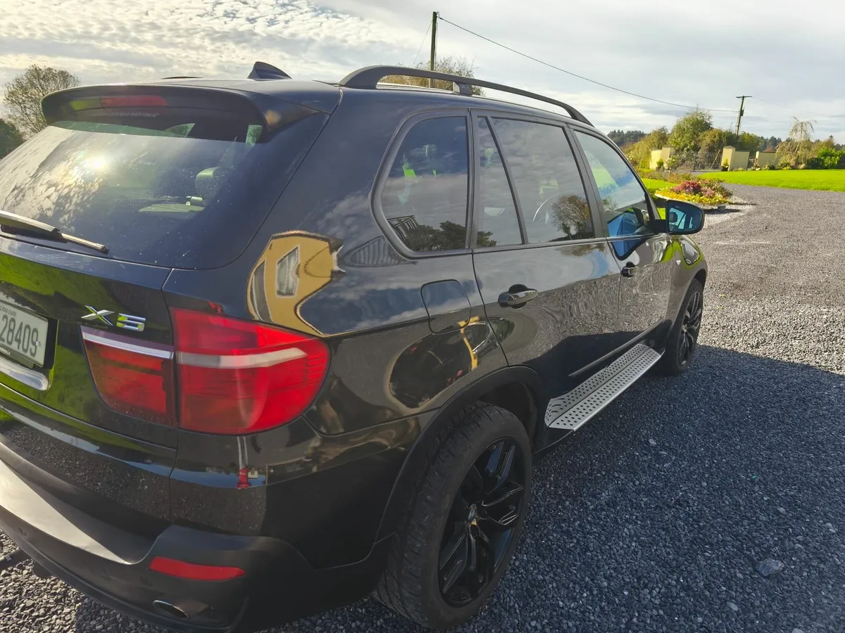 BMW X5 2008 - Image 2