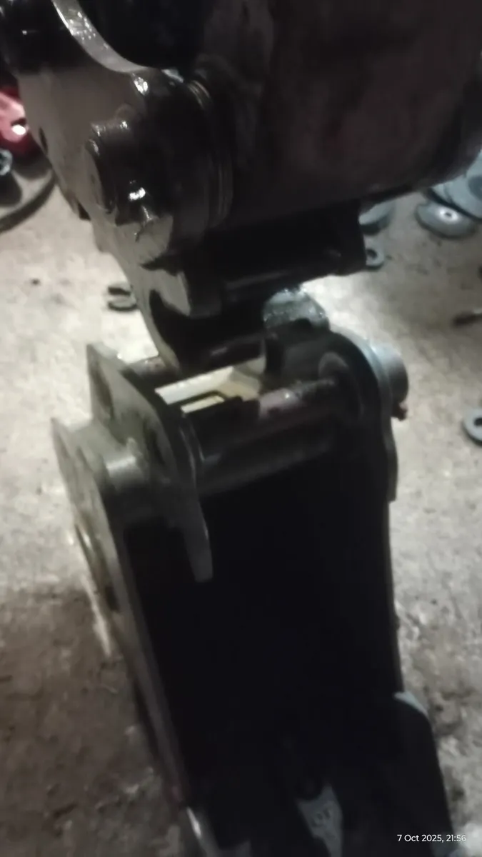 Strickland Digger buckets - Image 3