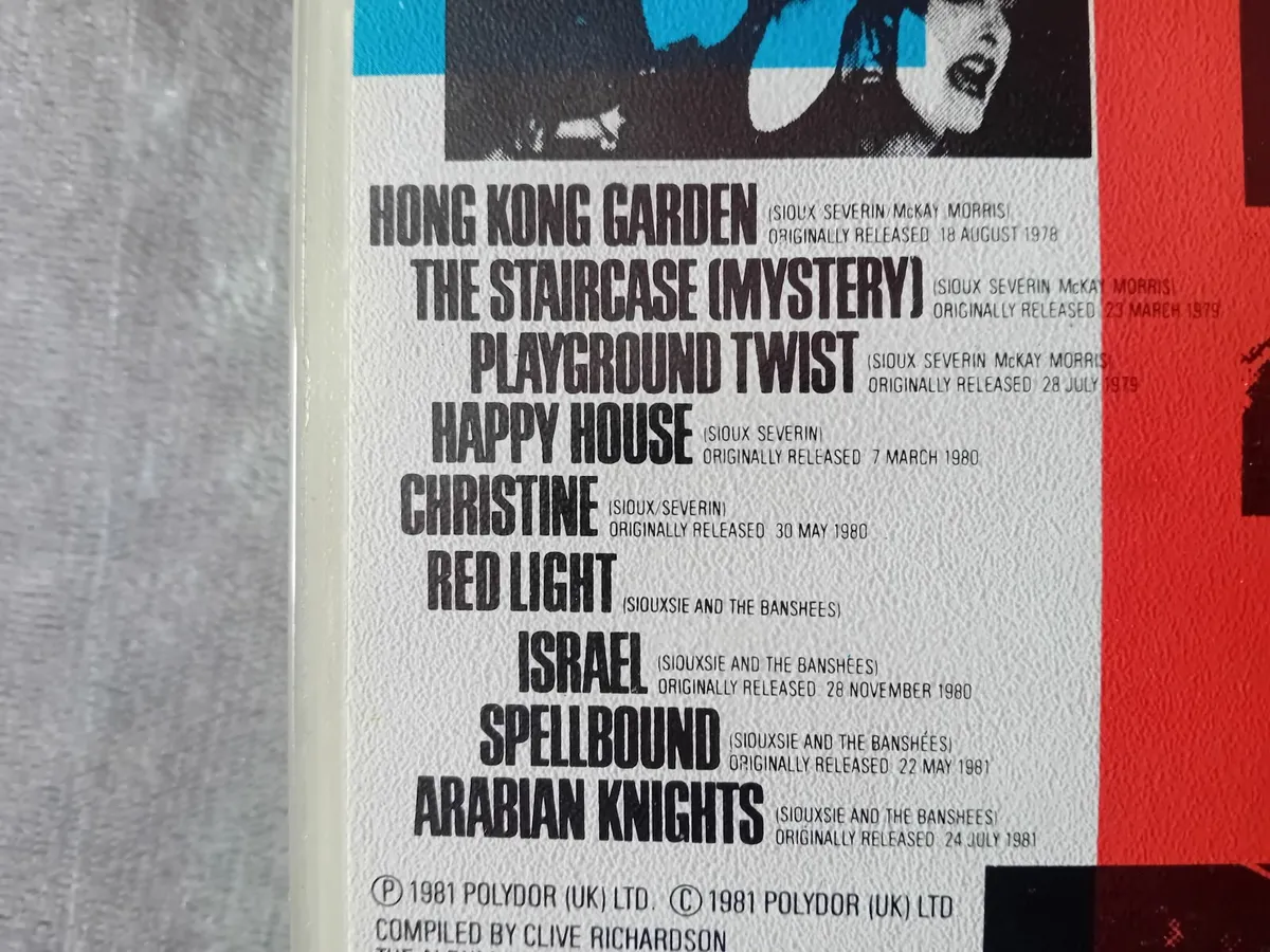 SIOUXSIE  AND THE BANSHEES   BEST OF HITS  VHS - Image 3