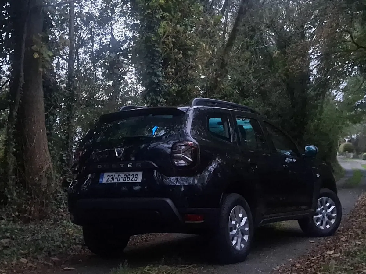 Dacia Duster 2023.As new.Lo kms. easonable pricec - Image 3