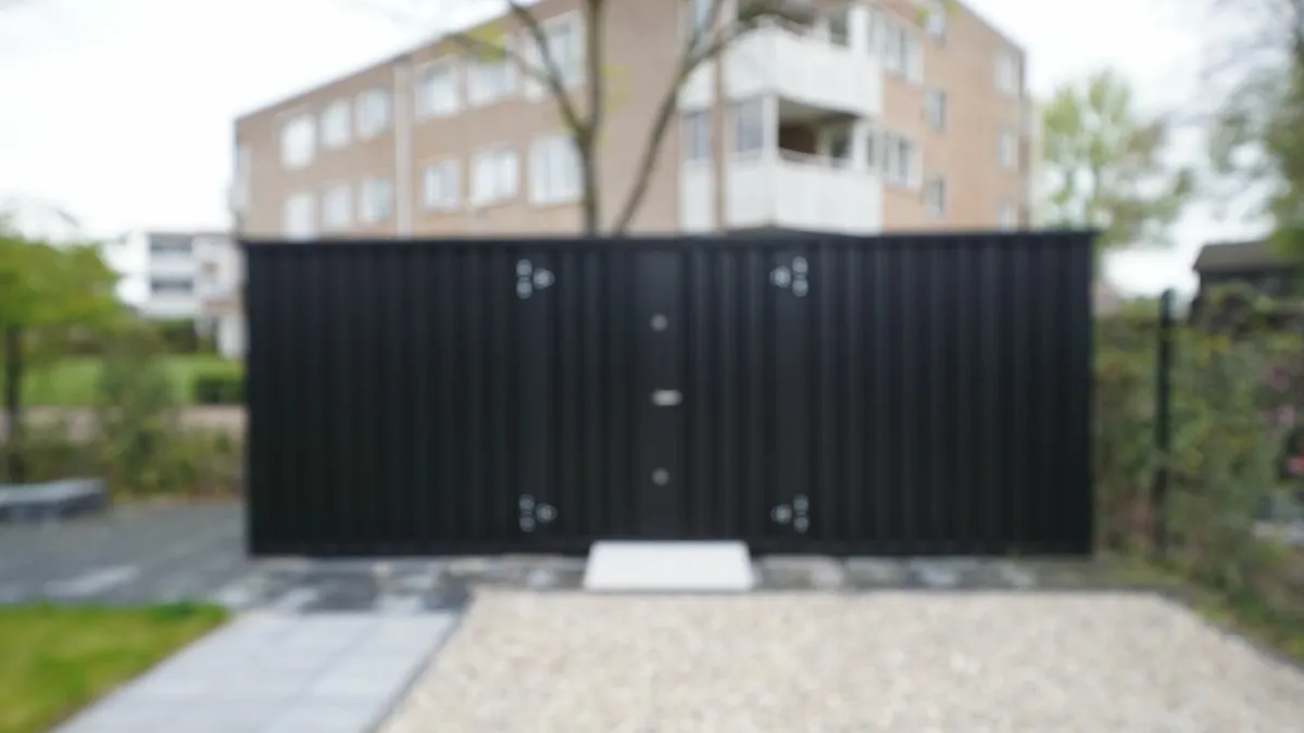 Large container 6x2 meters - Image 2