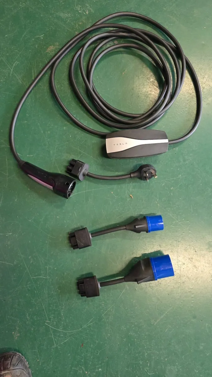 Tesla Model 3 2021 - Image 2