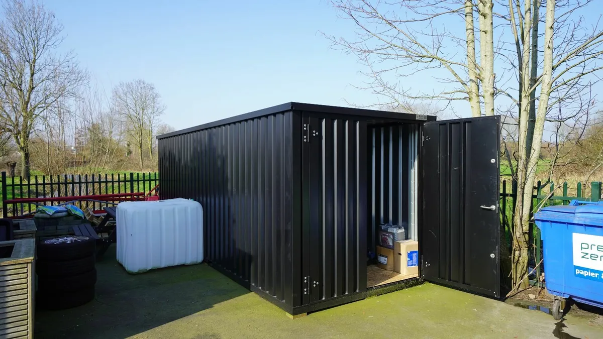 Black demountable container - Image 3