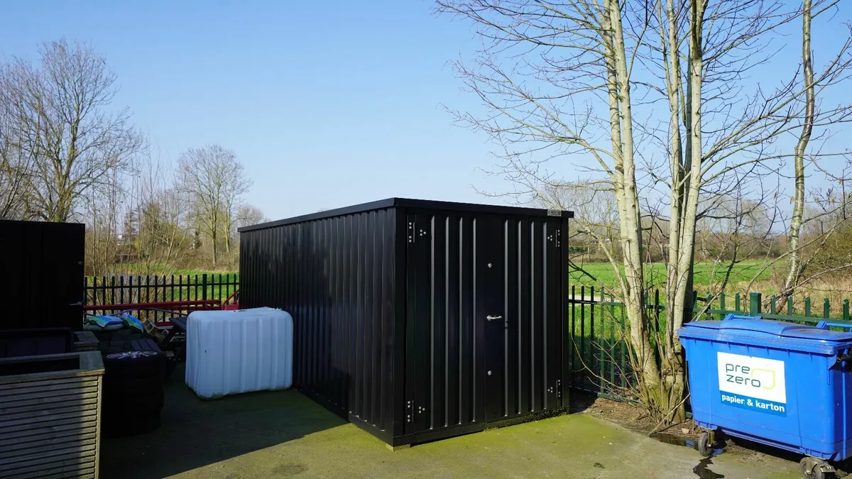 Black demountable container - Image 4
