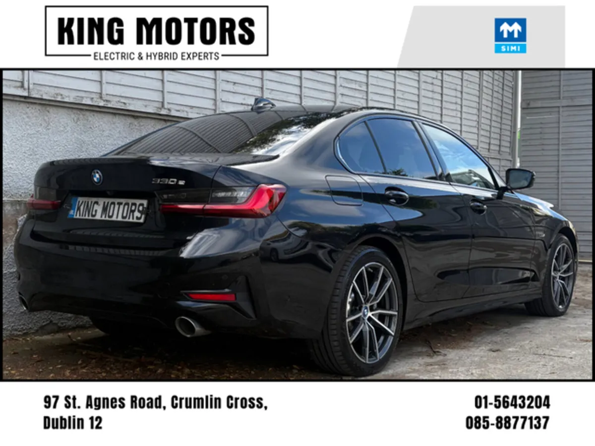 BMW 3-Series 2022 / 330e Sport Pro / Leather - Image 3
