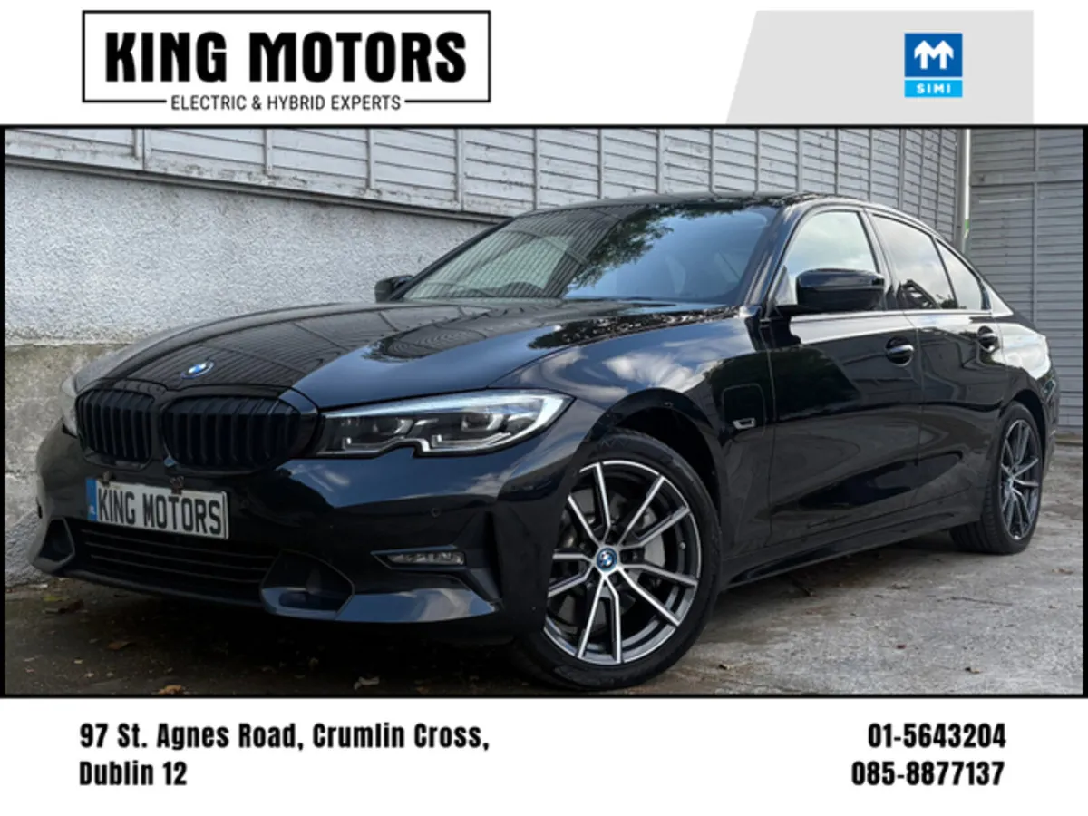 BMW 3-Series 2022 / 330e Sport Pro / Leather - Image 4