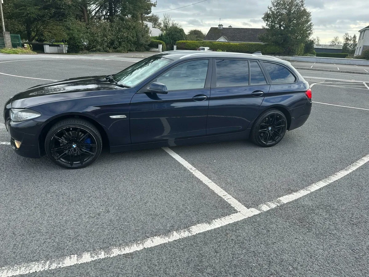BMW f11 520 - Image 1