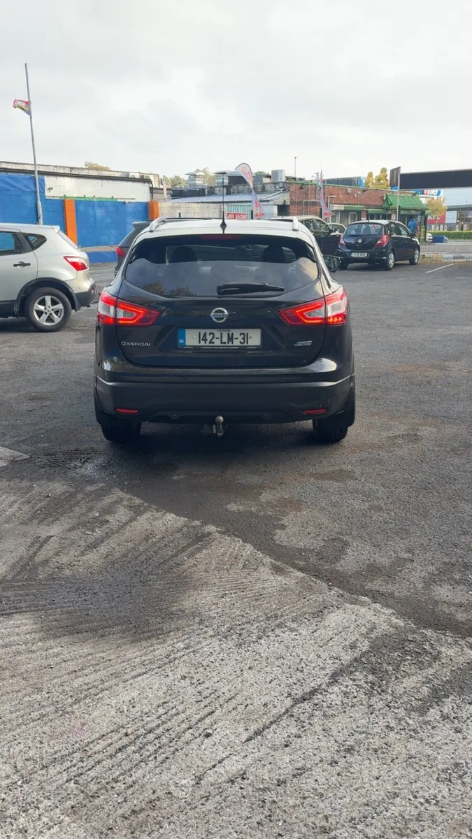 Car - Image 2