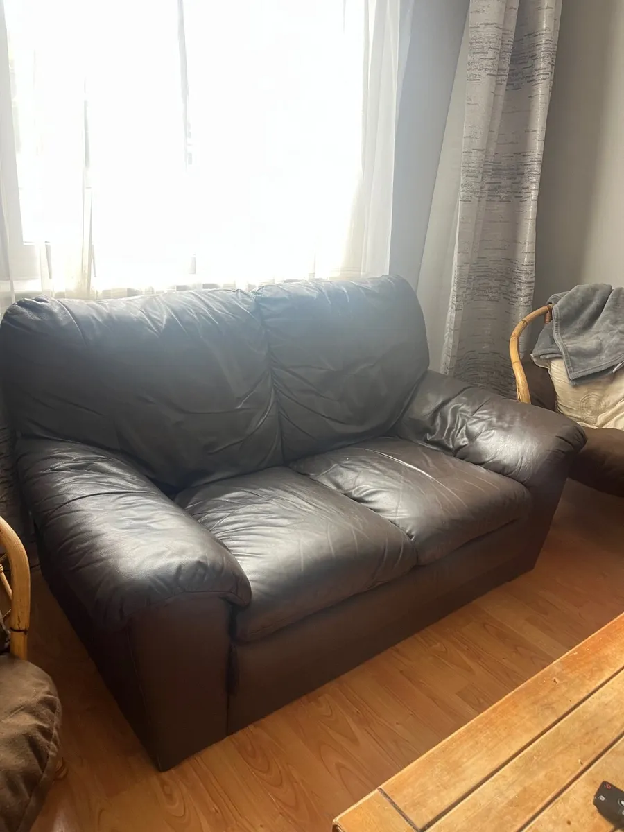 Two seater brown leather sofa - Image 2