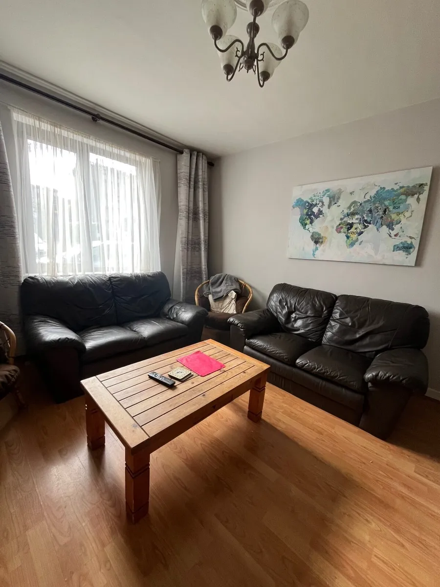 Two seater brown leather sofa - Image 3