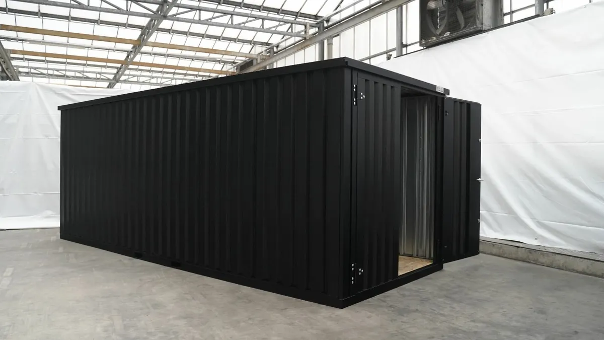 Big storage container - Image 1