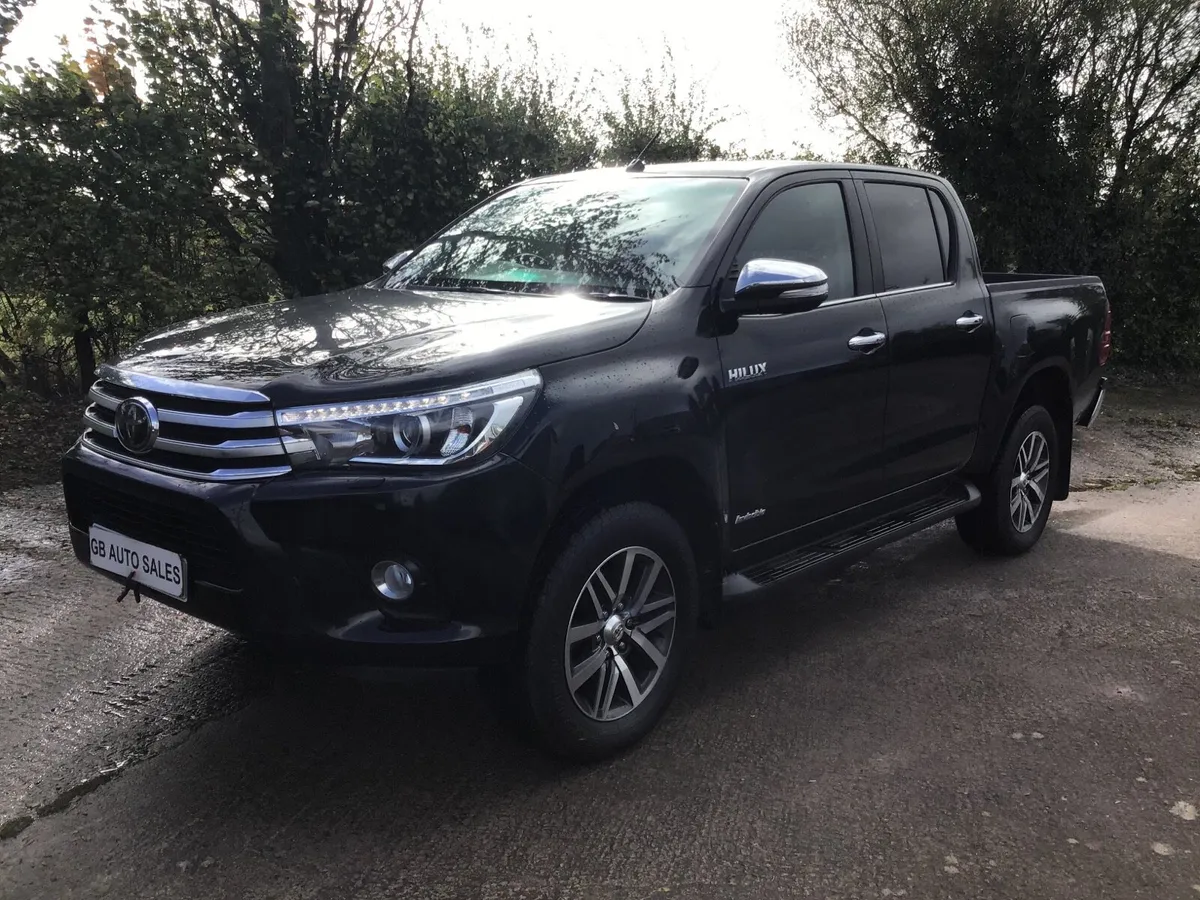 Toyota Hilux - Image 1