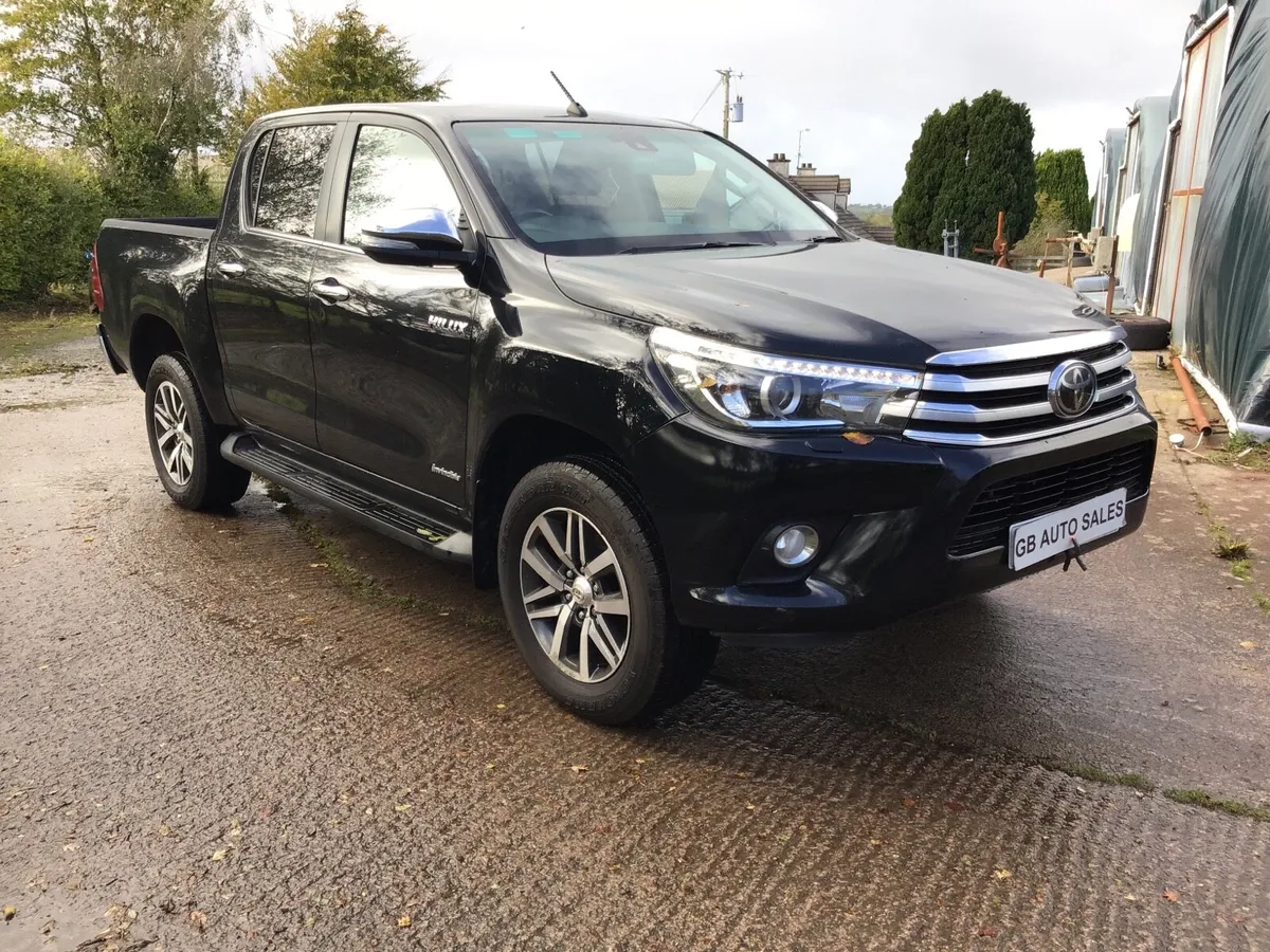 Toyota Hilux - Image 2