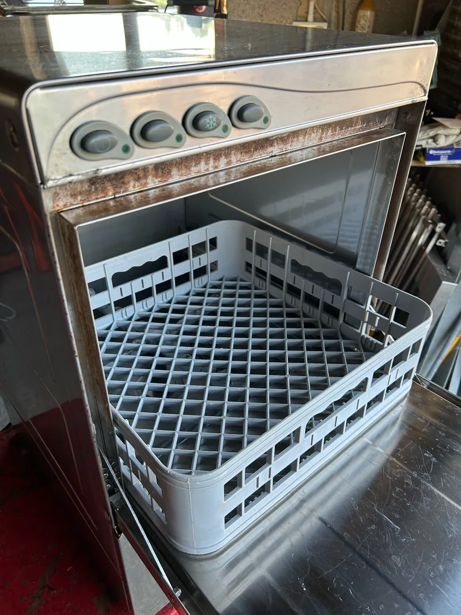 Glasswasher - Image 3