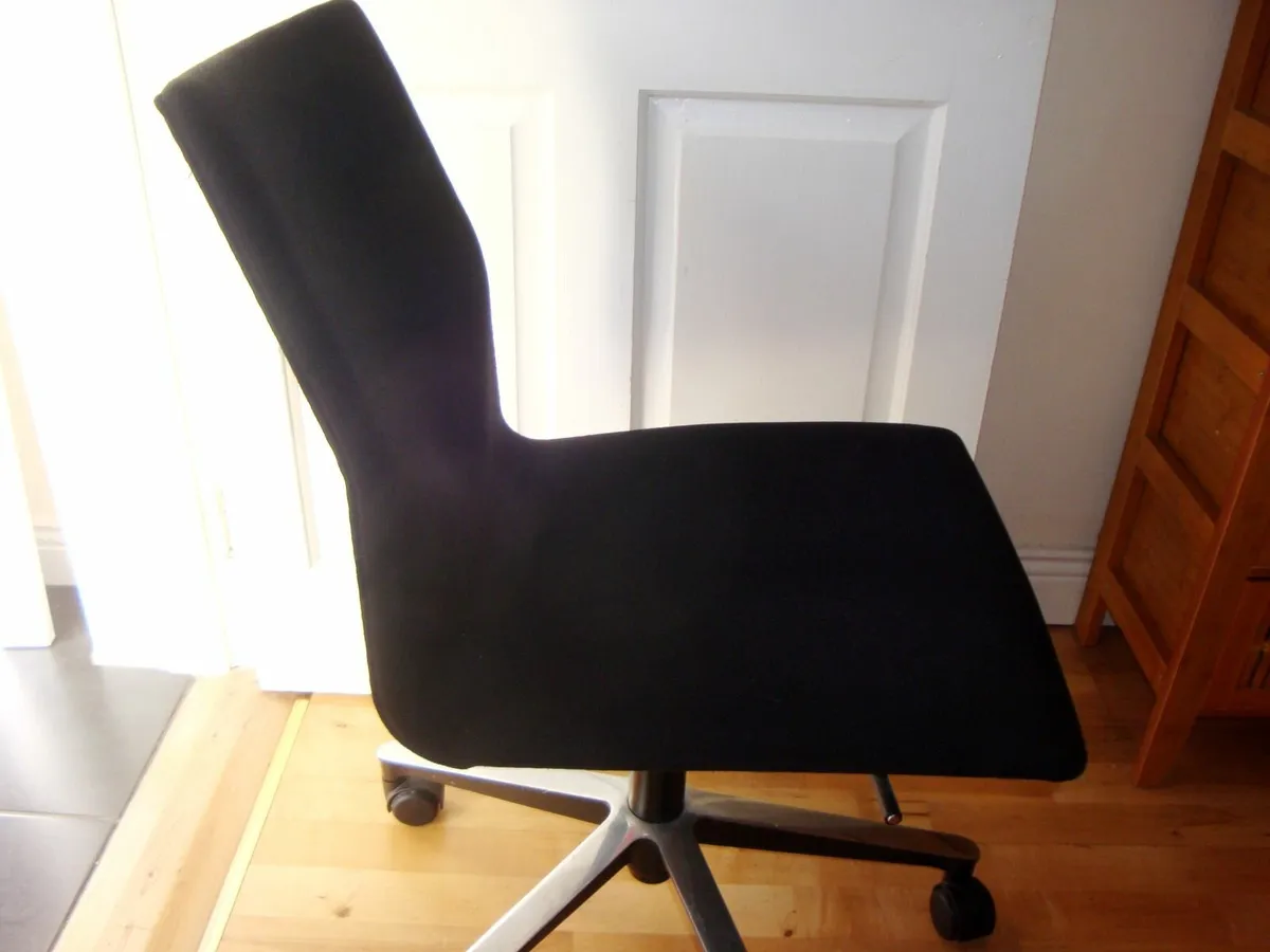 Office chair - Image 2
