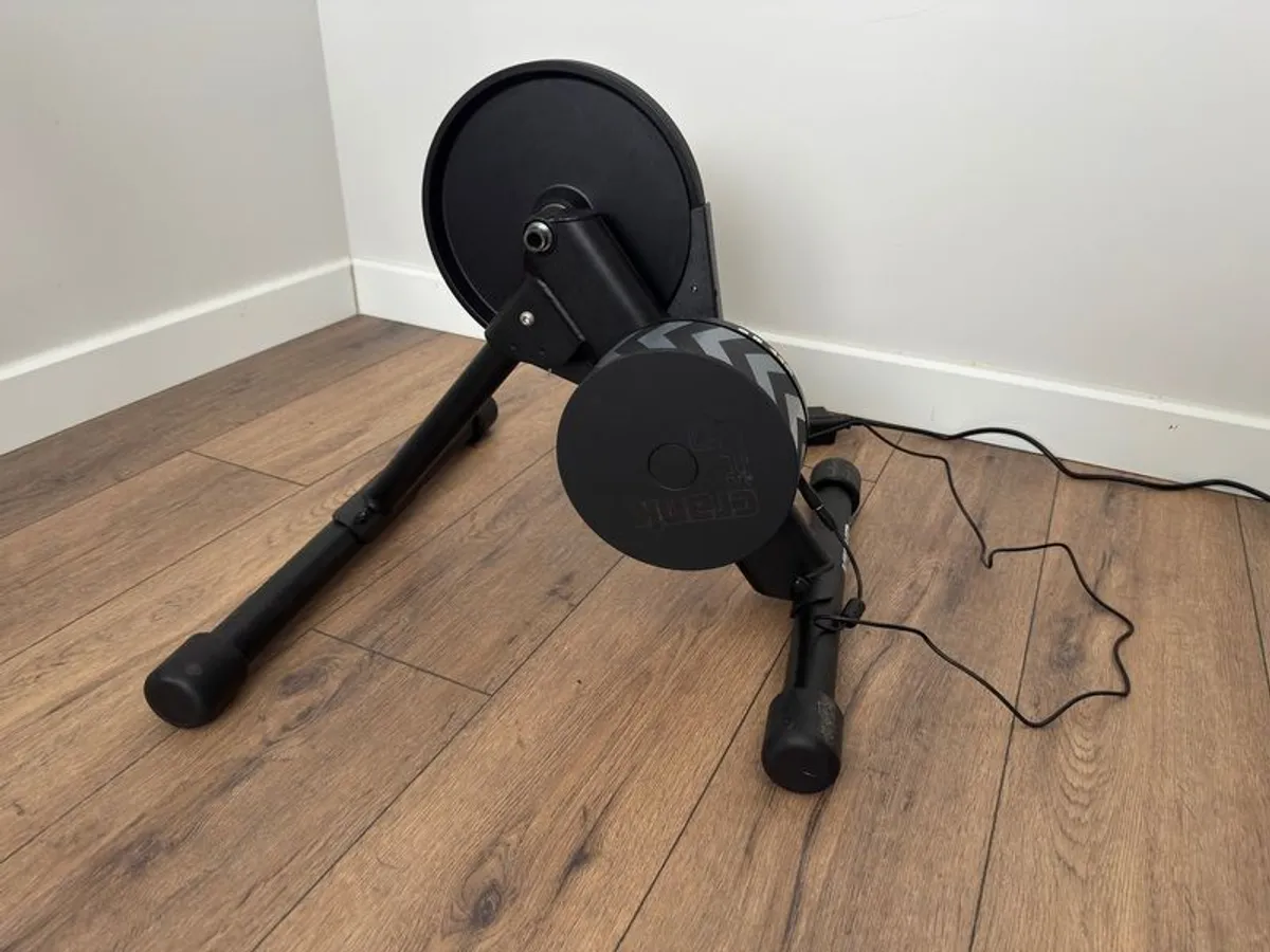 Wahoo KICKR CORE Zwift One Smart Trainer + 12 Speed 105 cassette - Image 2