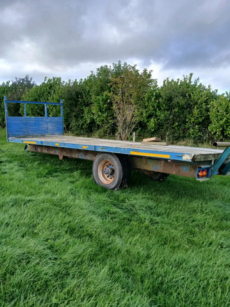 Bale trailer - Image 2
