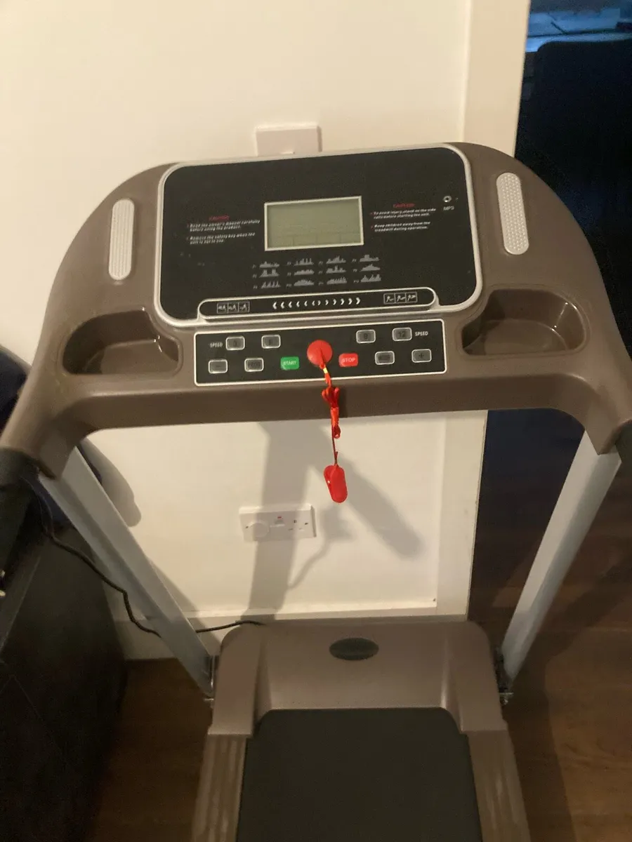 Folding Treadmill - Image 2
