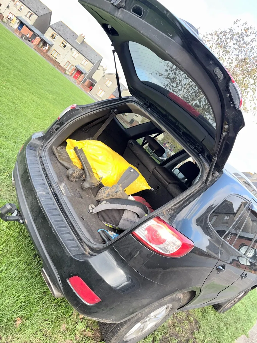 Hyundai Santa Fe - Image 2
