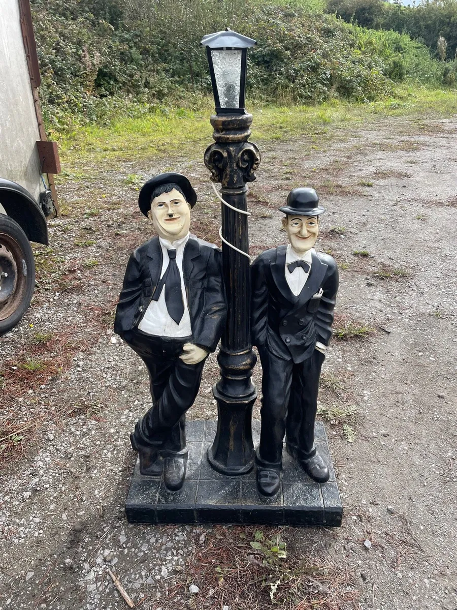 Beautiful Large laurel & hardy lamp