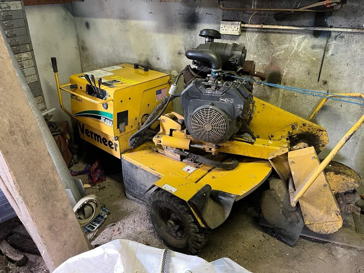 Vermeer Stump Grinder - Image 1