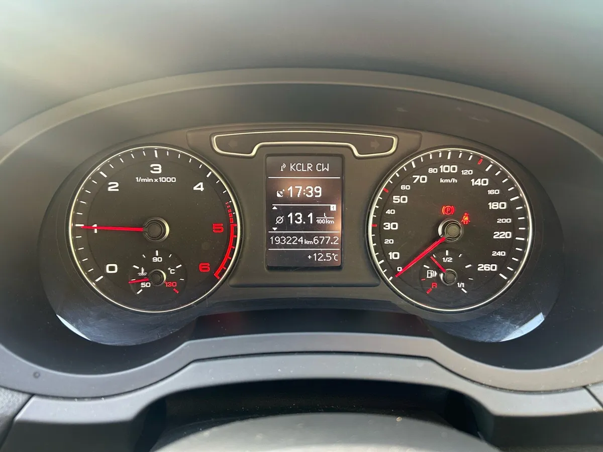 Audi Q3 S-line - Image 4