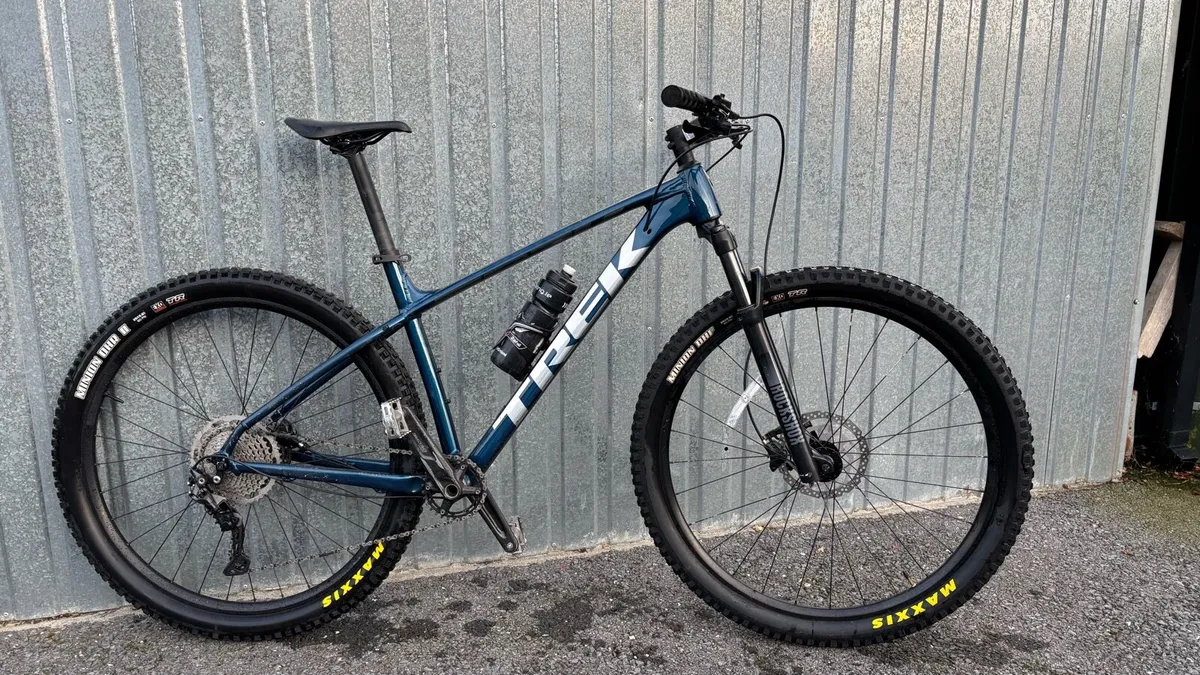 Trek X Caliber 7 mountain bike - Image 1