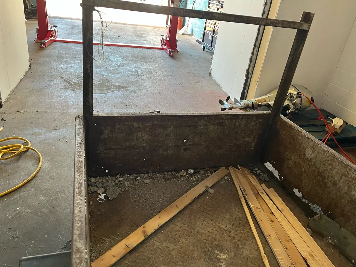 Trailer repairs and rewiring - Image 4