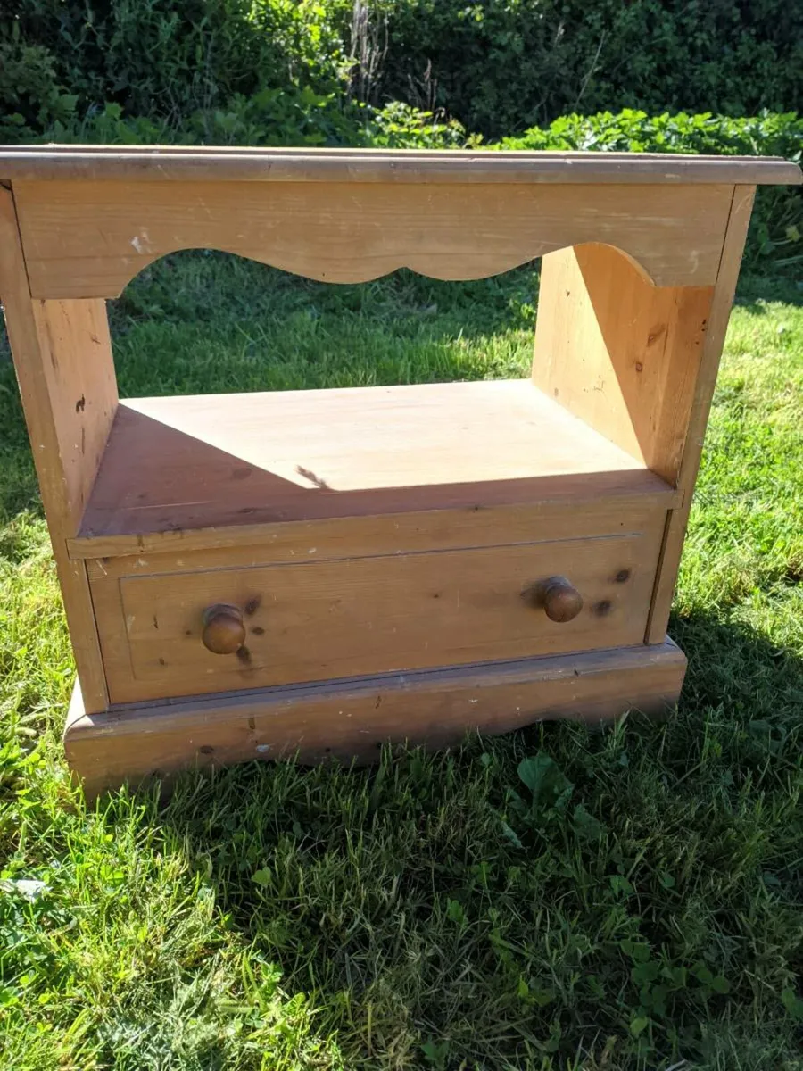 Wooden shelf unit with drawer - Image 1