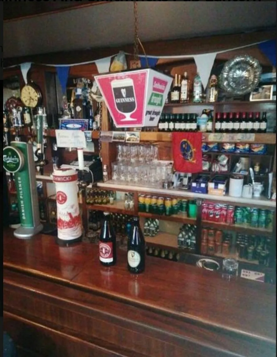 Guinness / Smithwicks Pub Lantern New In Box - Image 1