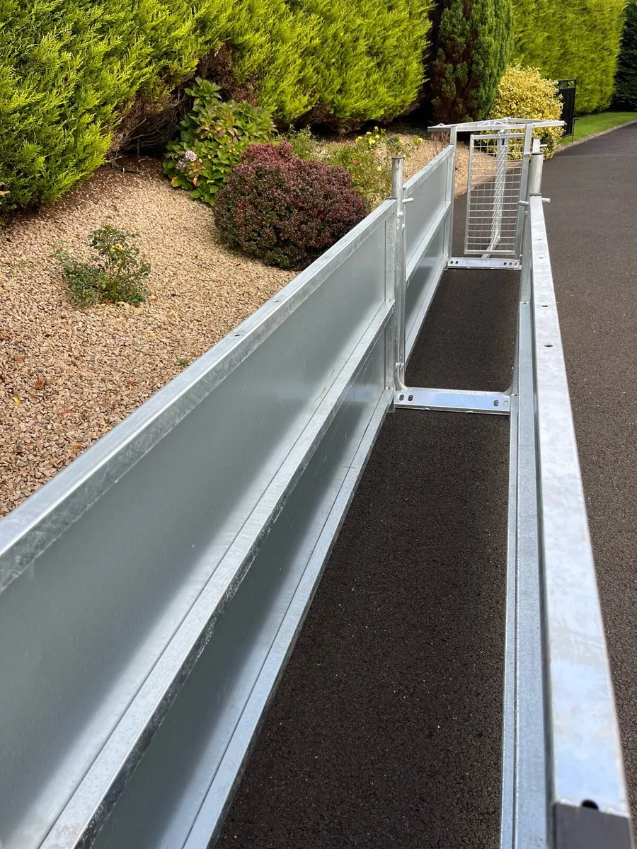 Brand New Galvanised Sheep Race - Image 4