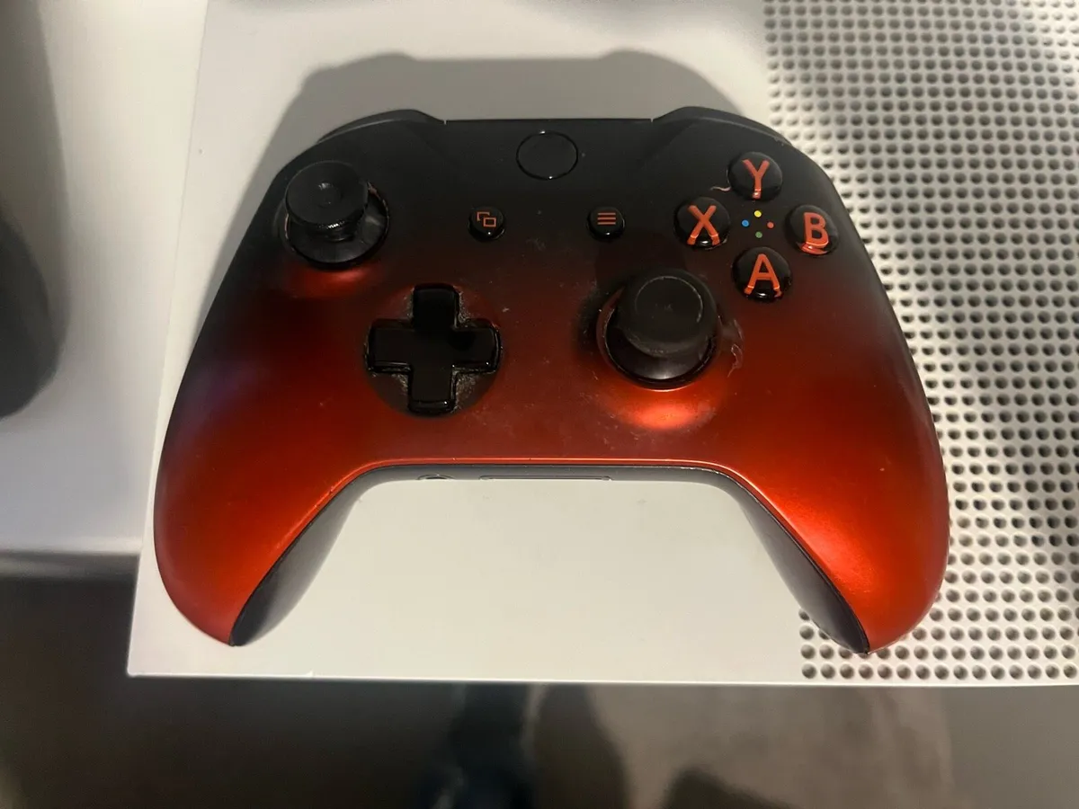 XBox One S - Image 2