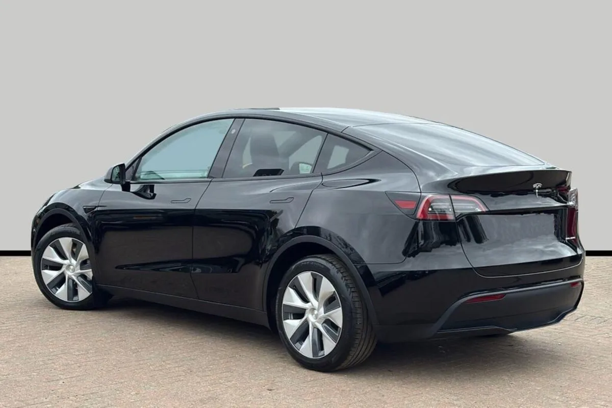 222 Tesla Model Y Duar Motor 550km Range - Image 3