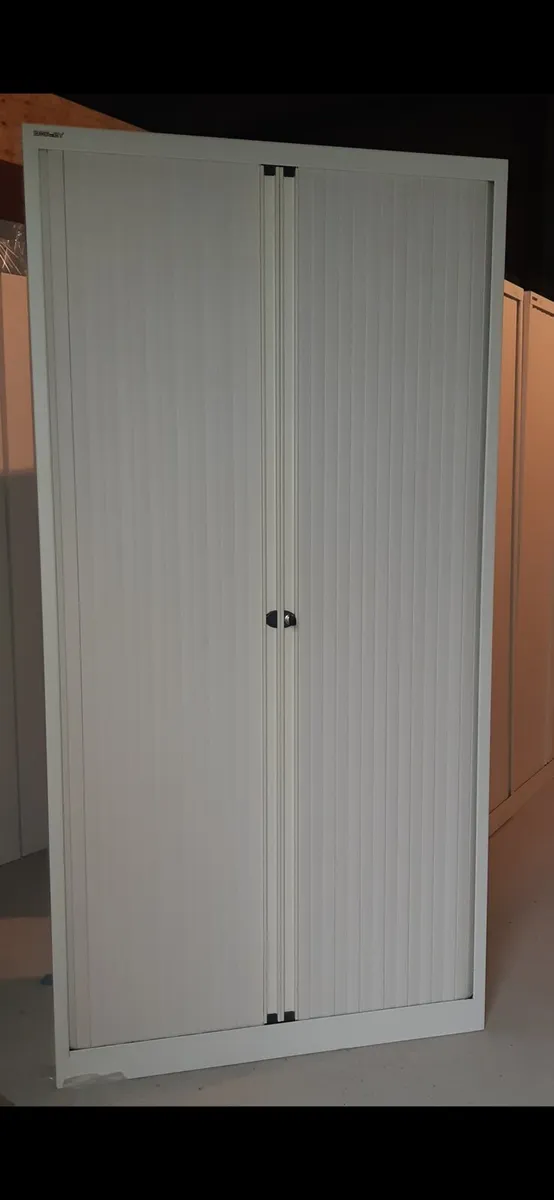 Superb Quality Bisley Tambour Units With Keys - Image 1