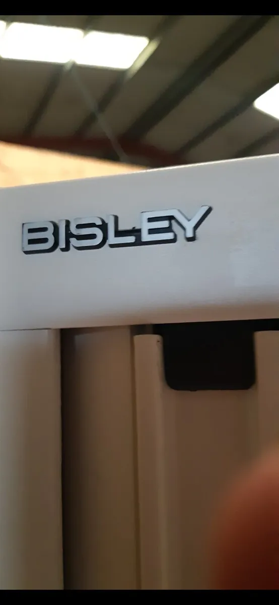Superb Quality Bisley Tambour Units With Keys - Image 3