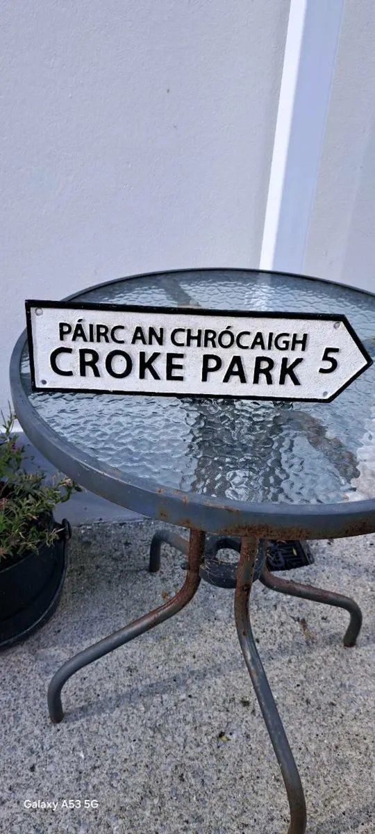 Donegall cast iron sign - Image 3